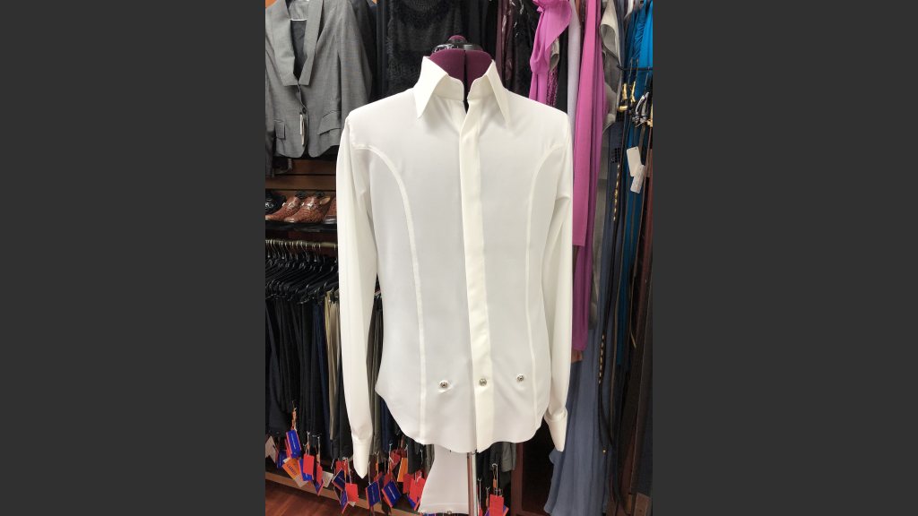 A custom-made shirt Yaghi made for Wayne Newton.