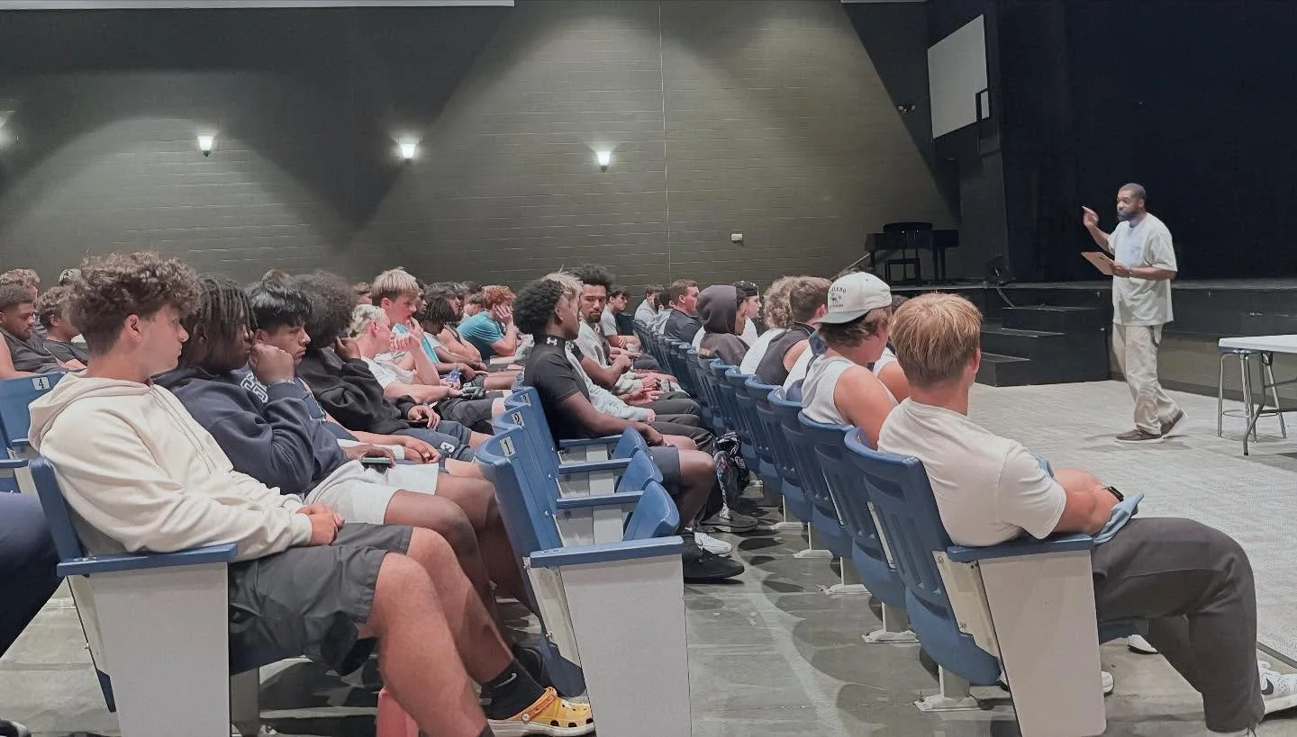 It was an honor to speak once again to the Siegel High varsity football team today. I appreciate their Character Coach, Nick Mobley, and what the Lord is doing in these young men&rsquo;s lives. I shared about Shamgar from Judges 3:31 &mdash; an ordin