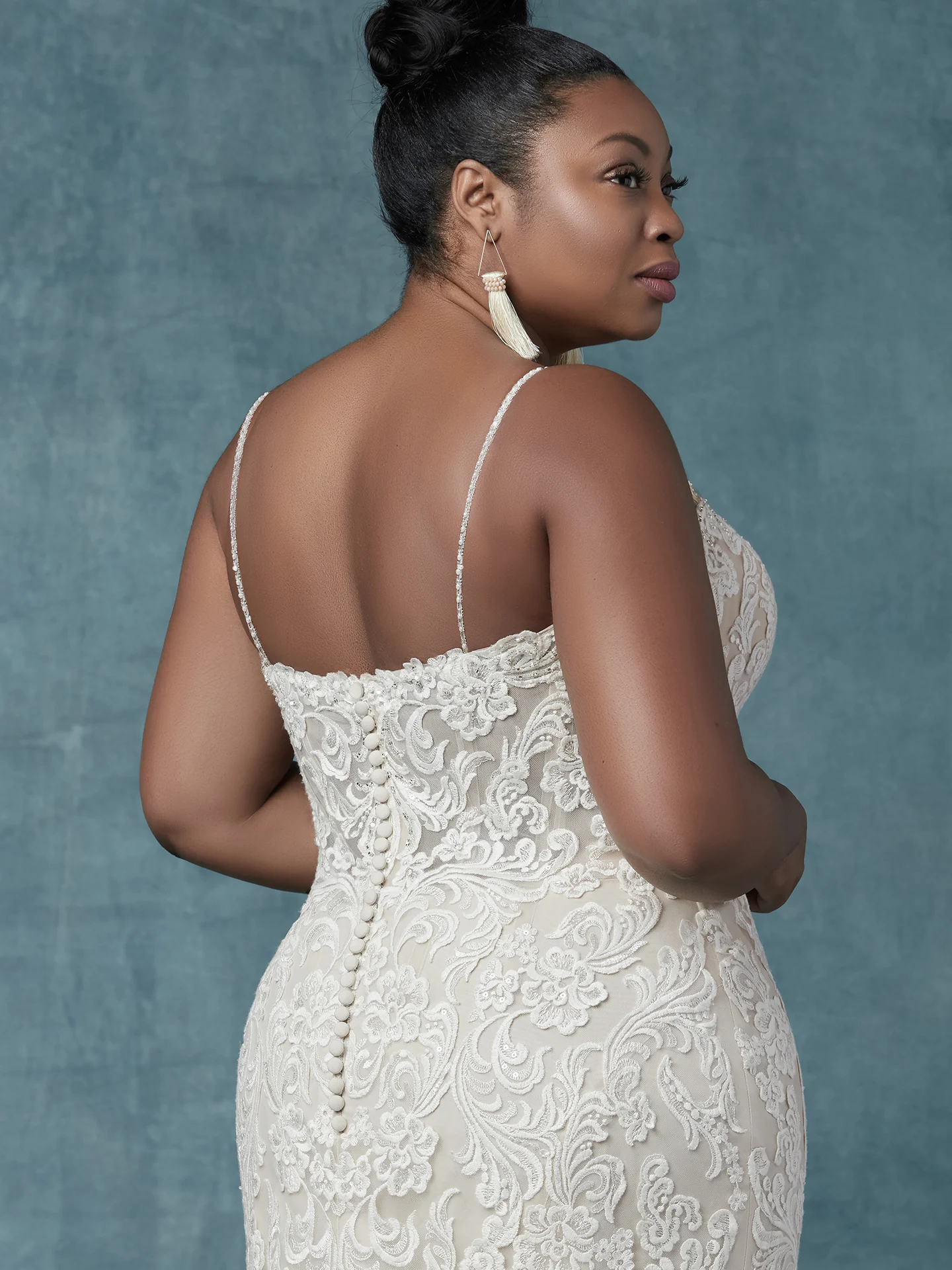 Maggie-Sottero-Alistaire-Lynette-9MS023AC-Curve-Alt2.jpg