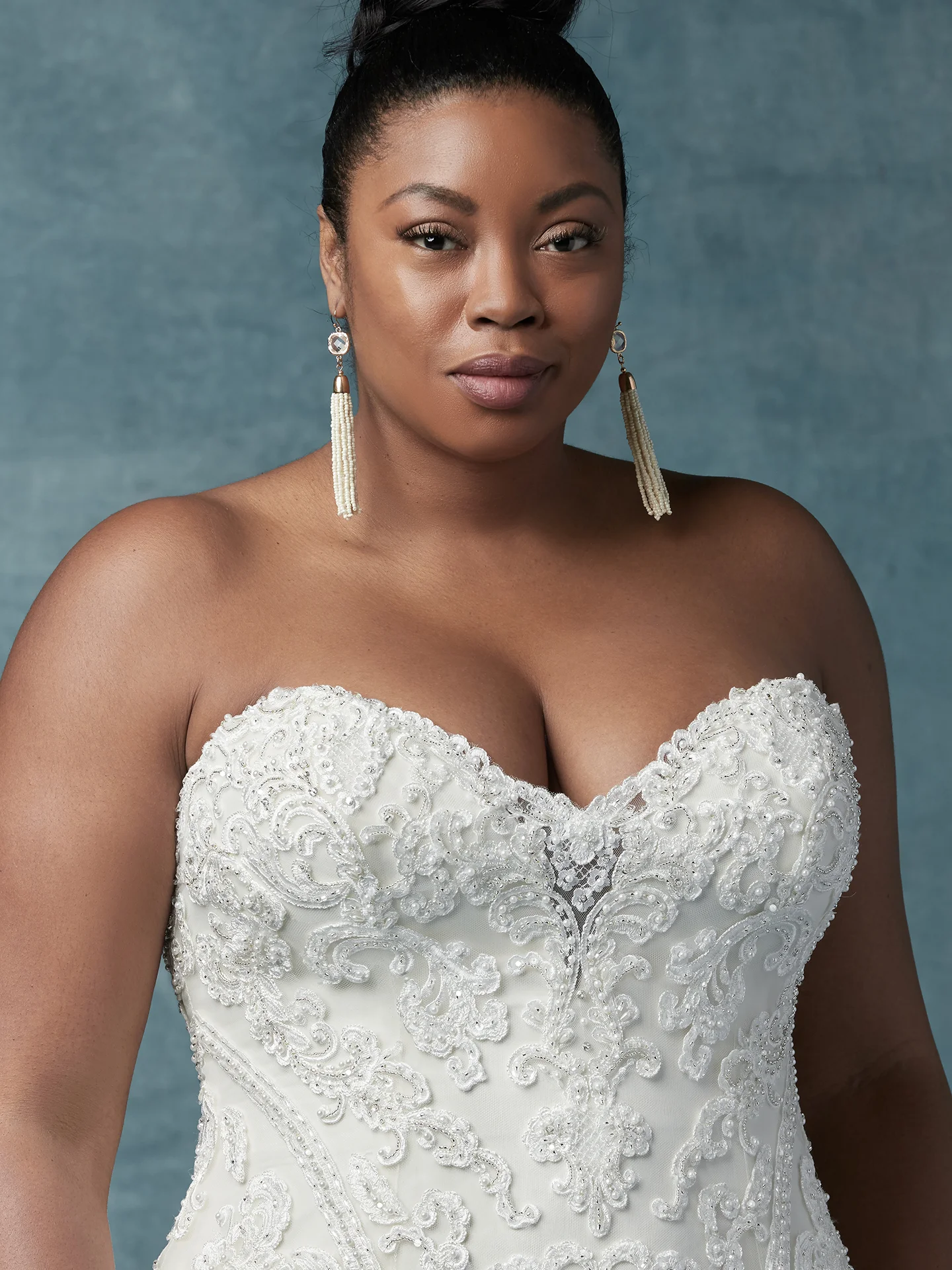 Maggie-Sottero-Quincy-9MT014-Curve-Alt1.jpg
