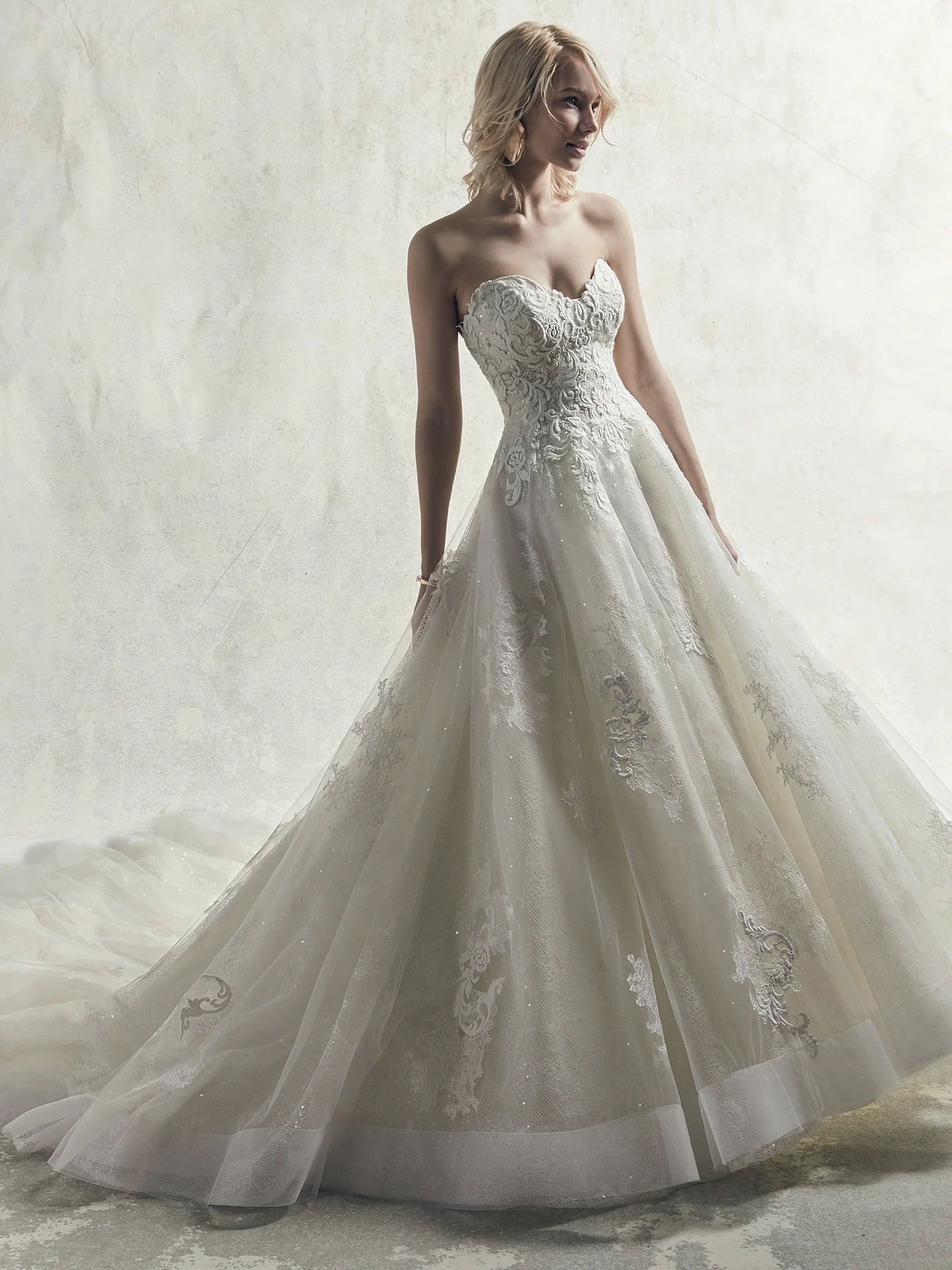 Sottero-and-Midgley-Tucker-9SW072-Main.jpg