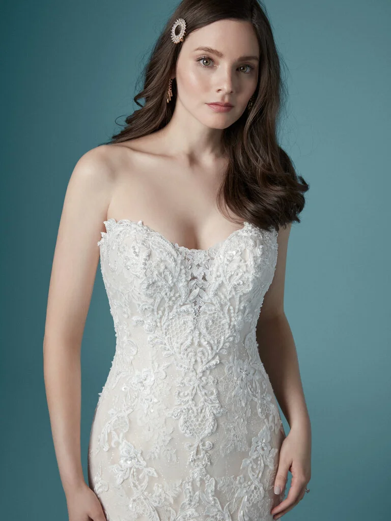 Large - Maggie-Sottero-Lonnie-Lynette-20MC275AC-Alt3.jpg
