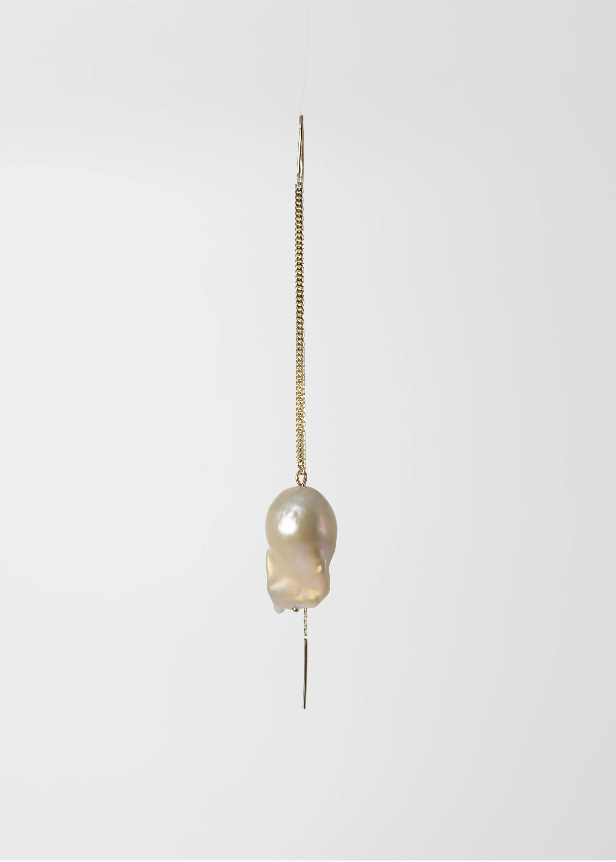 AOF_002_chain_earring_1.jpg