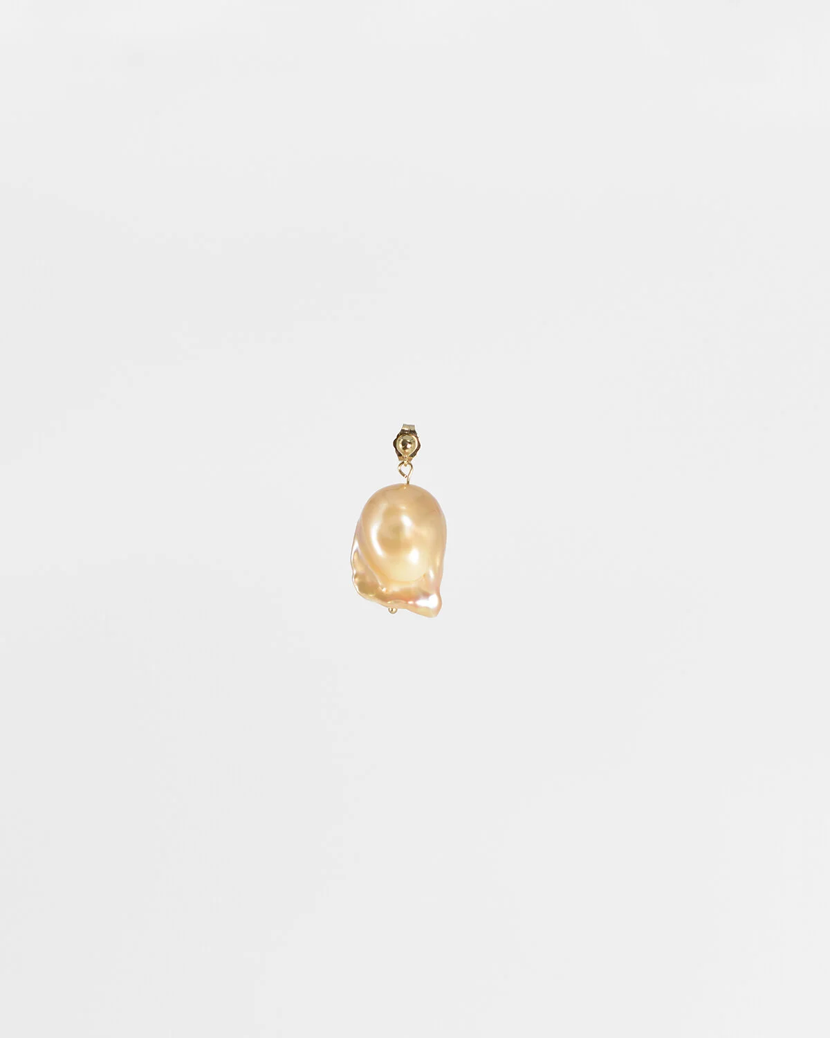AOF_14ky_mini_baroque_pearl_earring_1_F.jpg