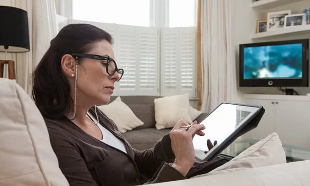 Why men earn 57% more from their investments than women