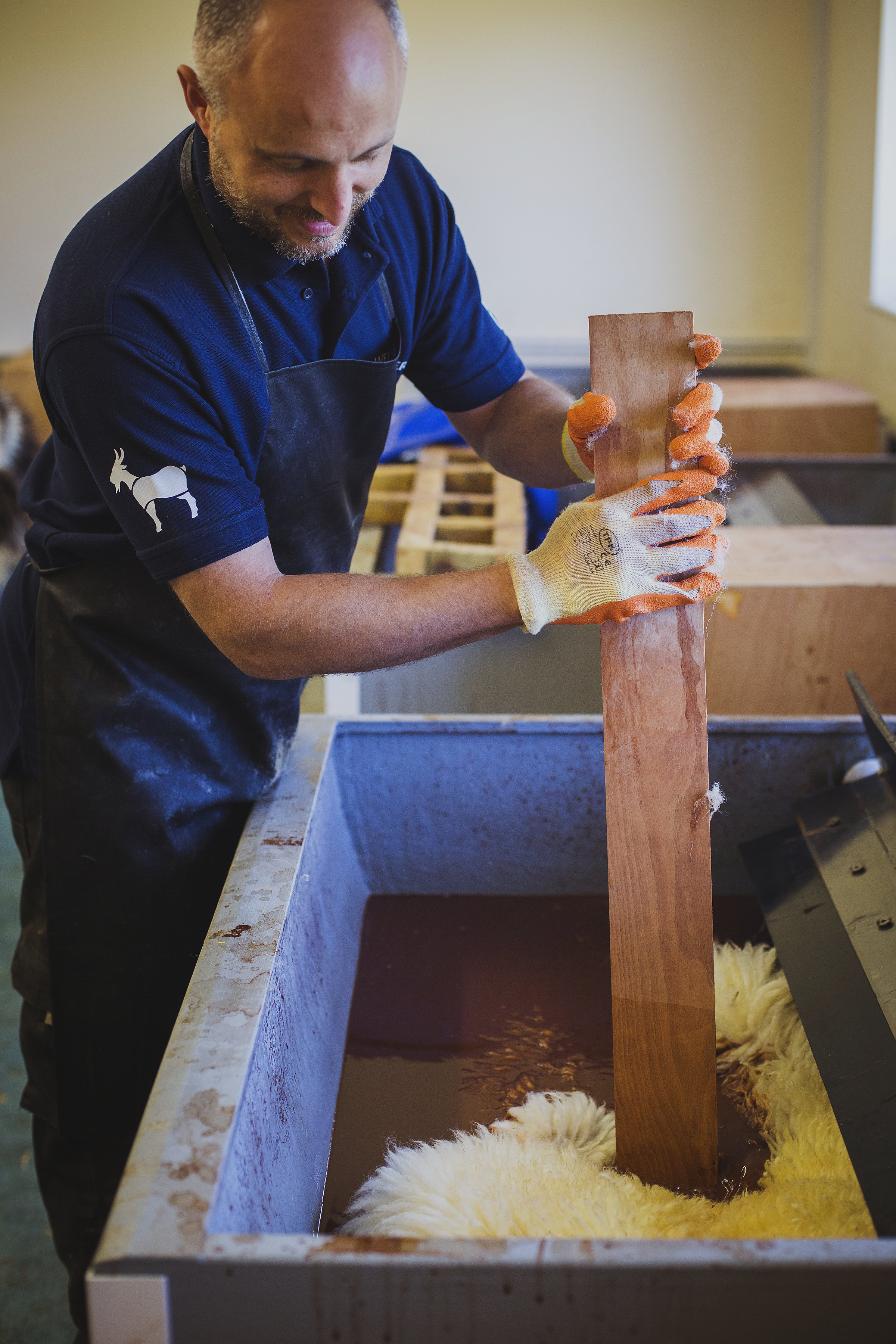 Heather_Birnie_Welsh_Organic_Tannery_8.jpg