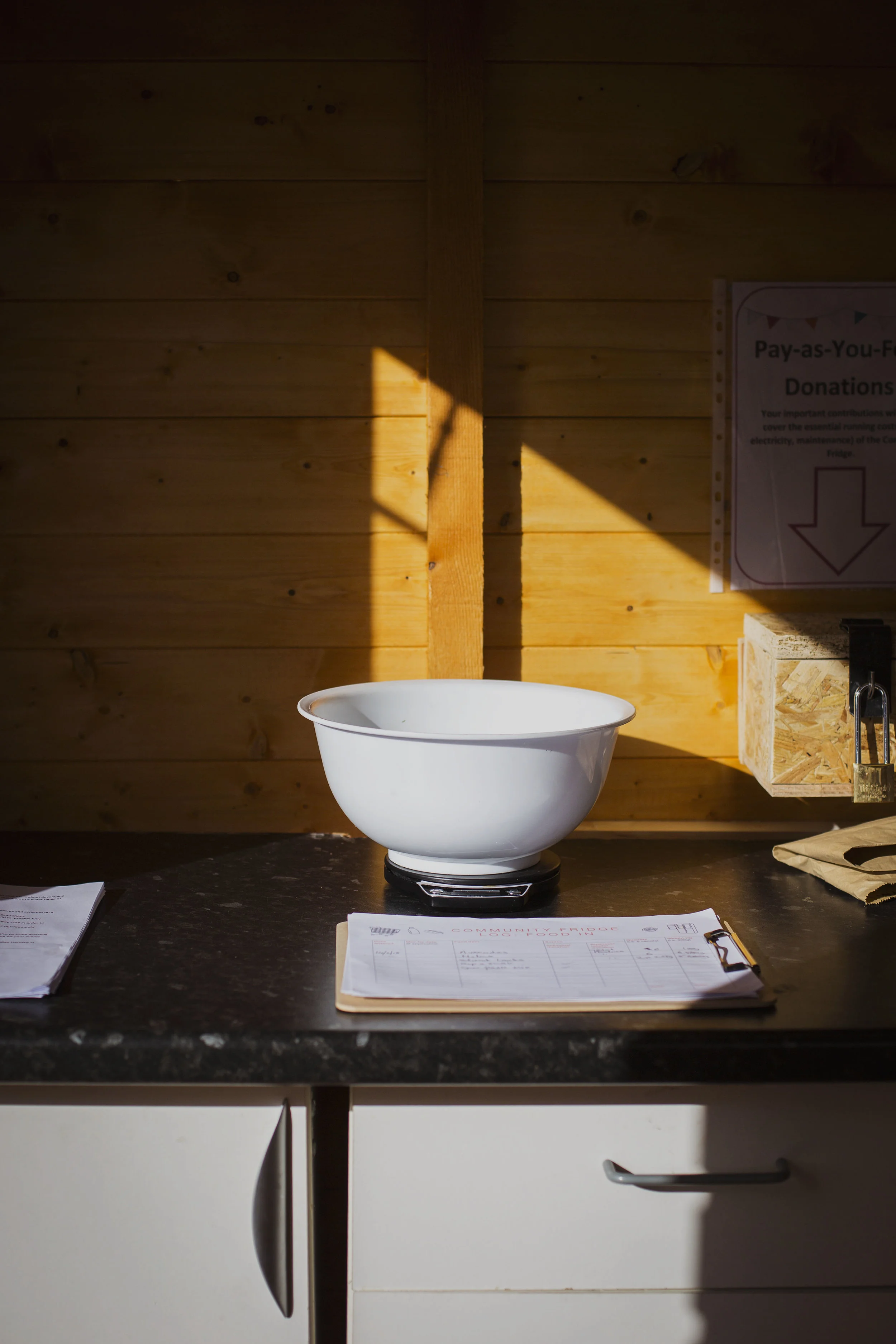 Heather_Birnie_Community_Fridge_007(1).jpg