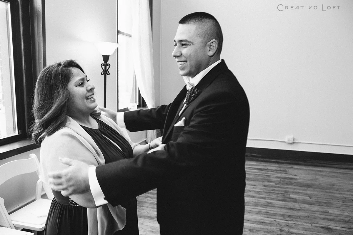 small-wedding-chicago-ClareJohn-08c.jpg