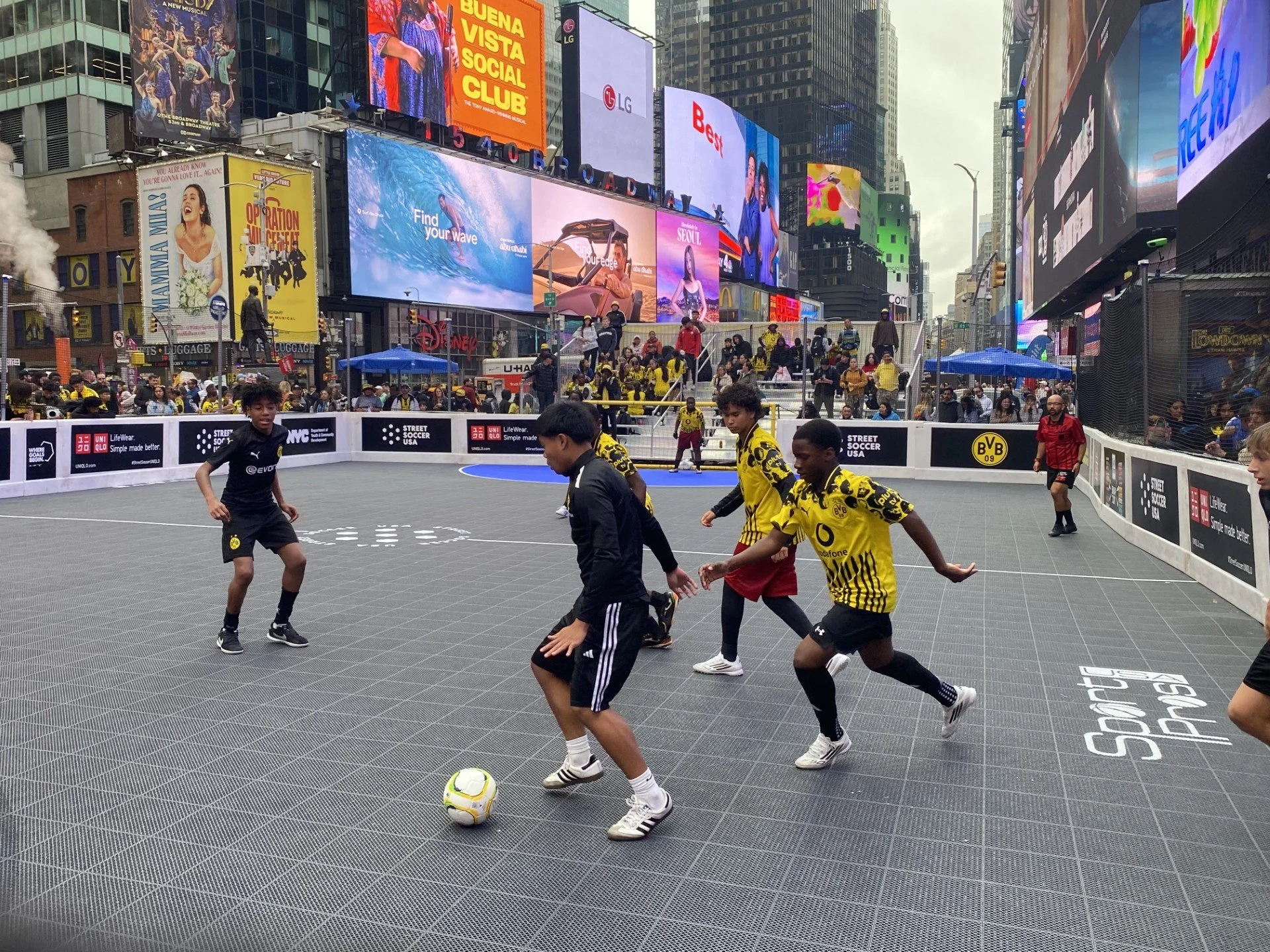Times Square Cup #2 (boys).jpg