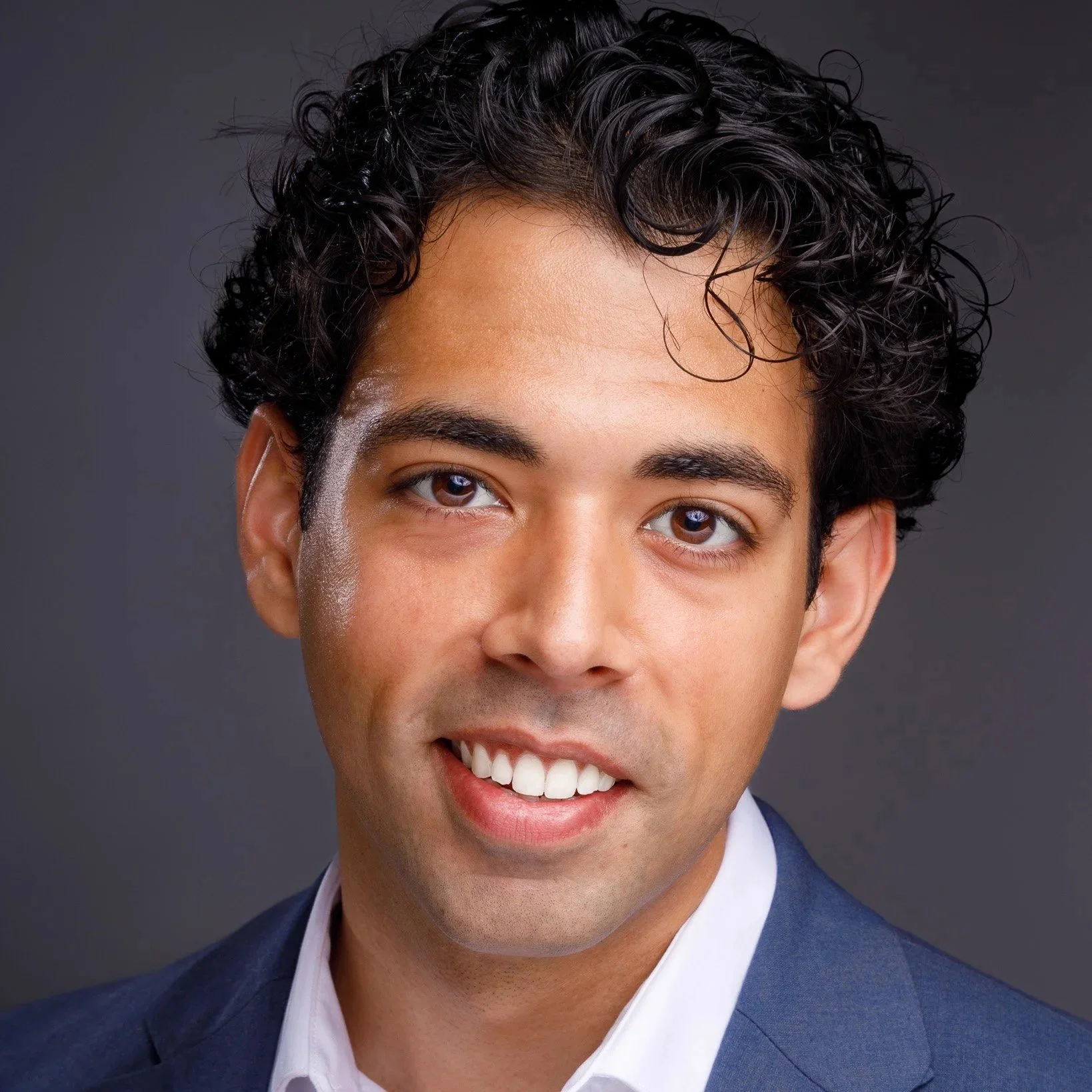 Salvador Zamora, company