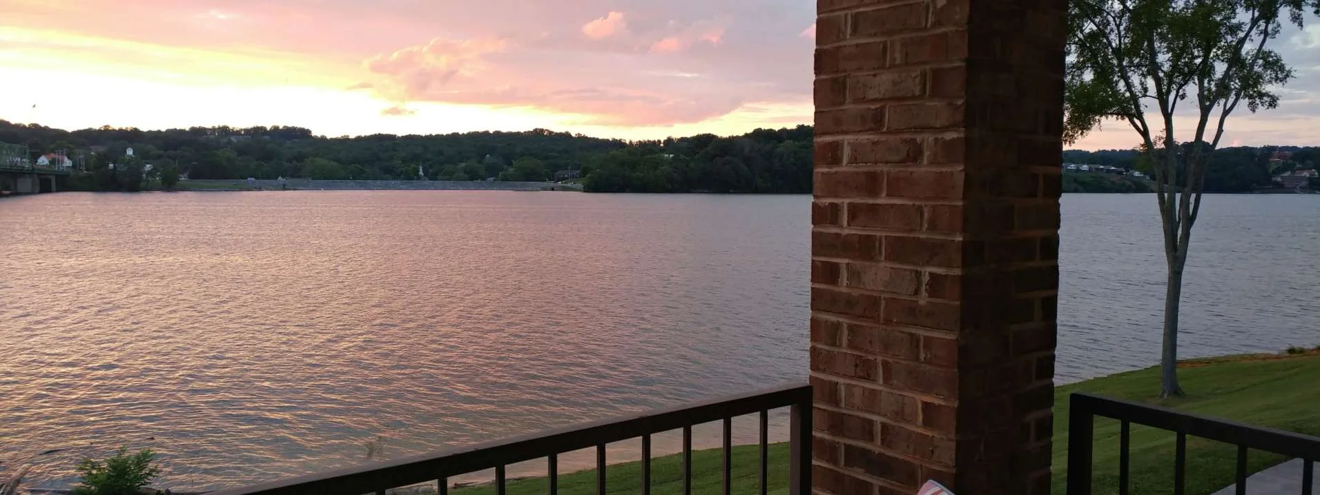 The Point Resort Lakeside Condos 122 Boat Dock Drive Dandridge, TN 37725 (865) 484-0484