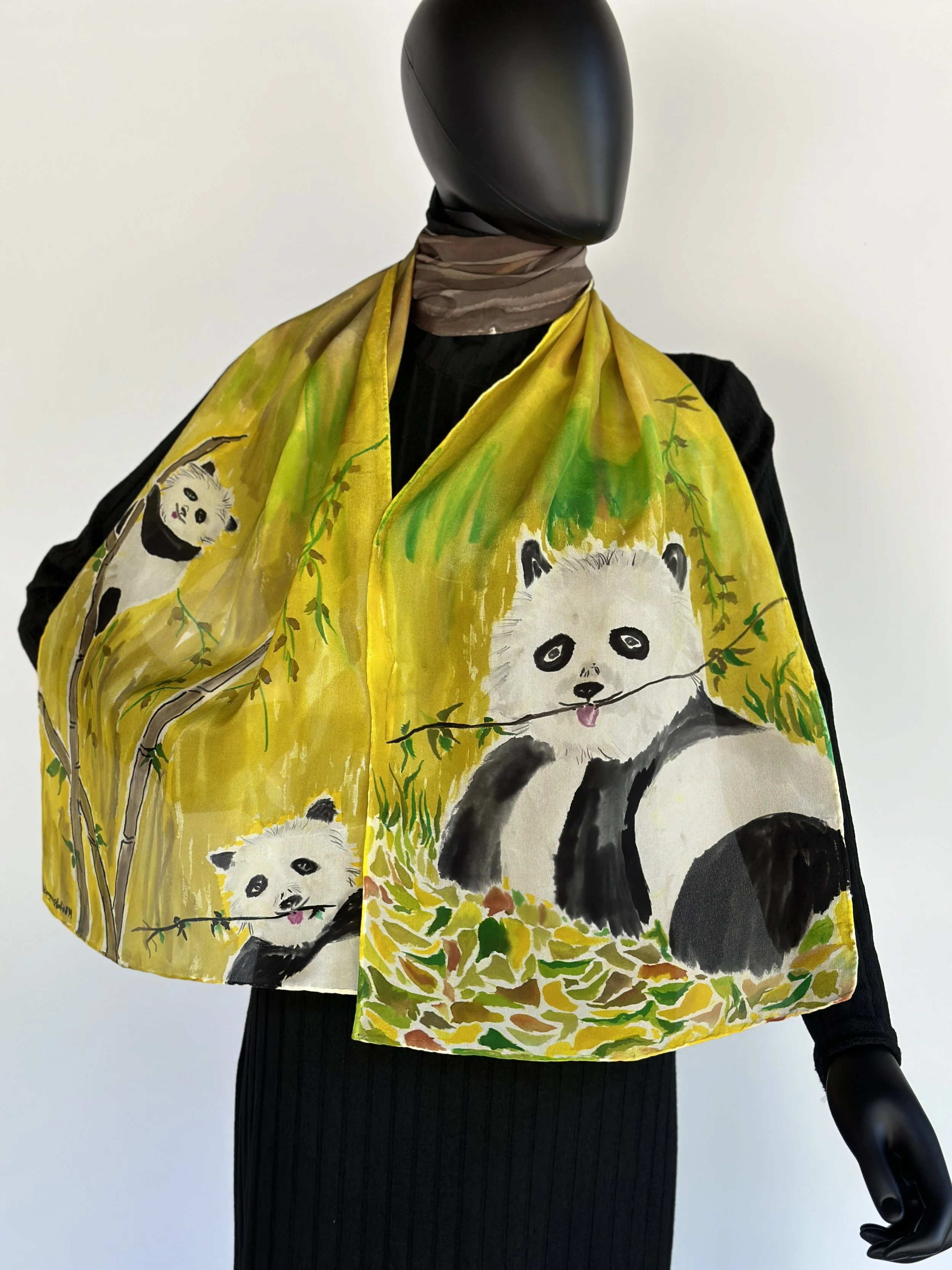 Family of pandas scarf