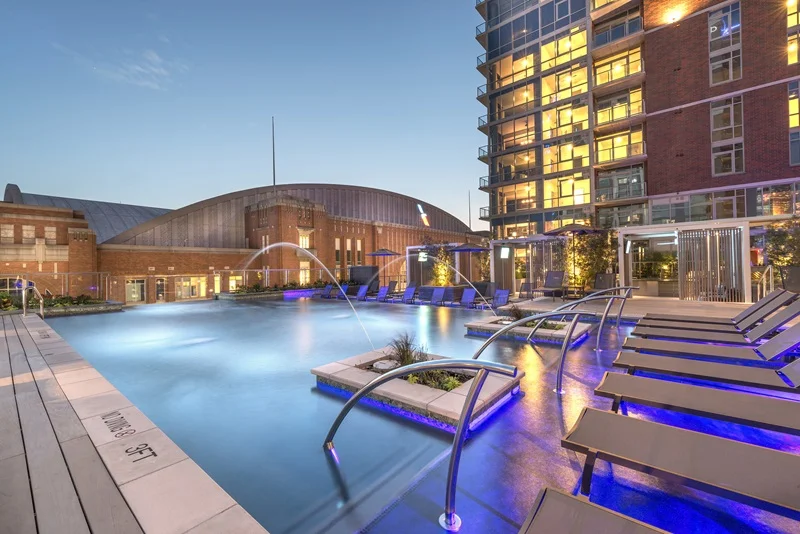 ascent pool.jpg