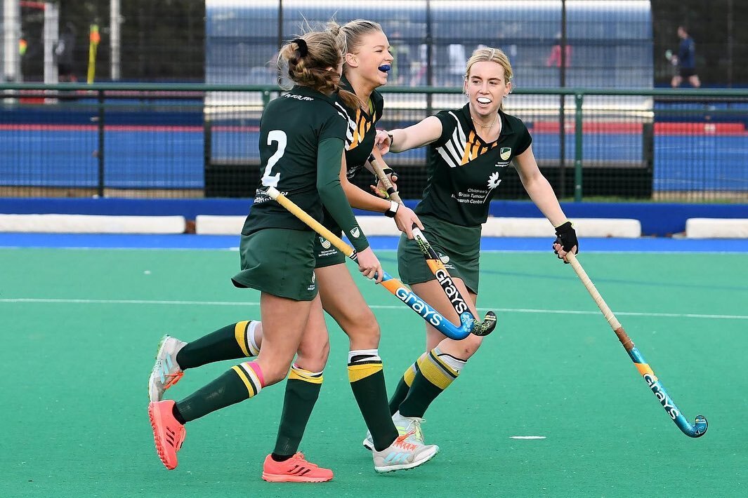 Photo dump from the L2s Saturday game vs Leicester 2s💚💛 

4-1 win #winningweekends