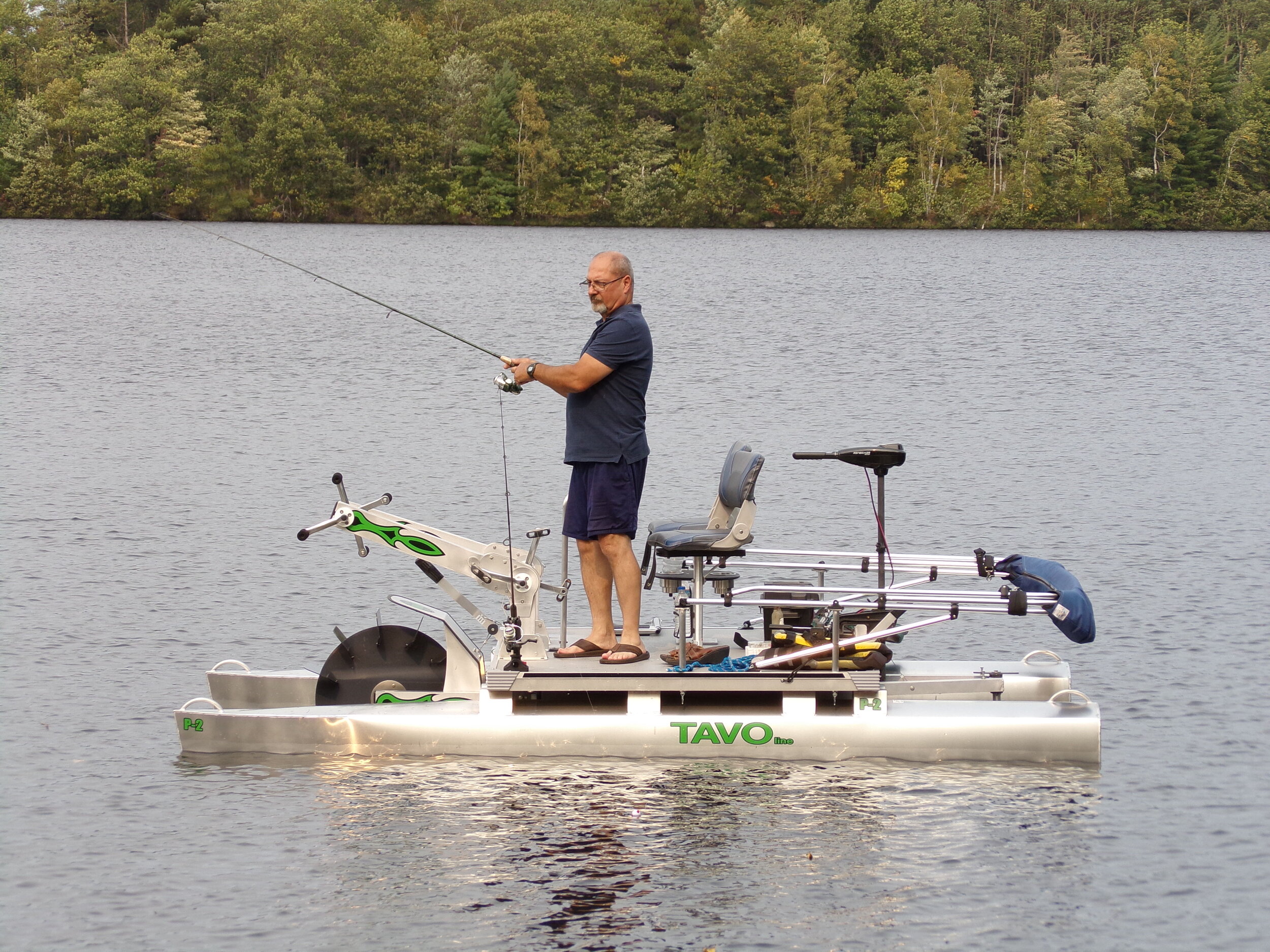 TURBO P-2: two-person pedal boat, fast, weed-free, hand & foot pedals, trolling  motor option — TAVO