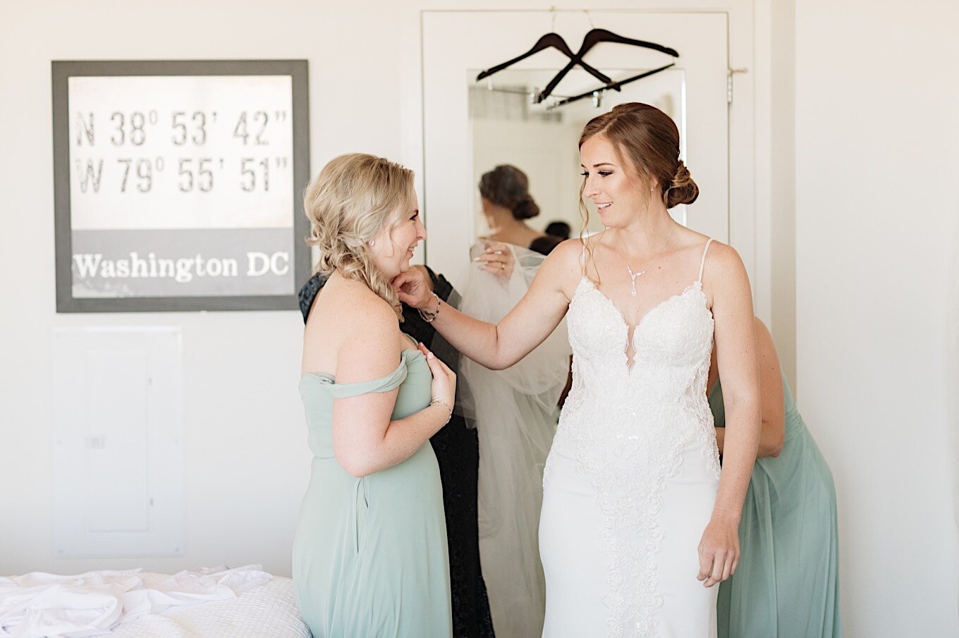 05_schutt-wedding-sneakpeek-7.jpg