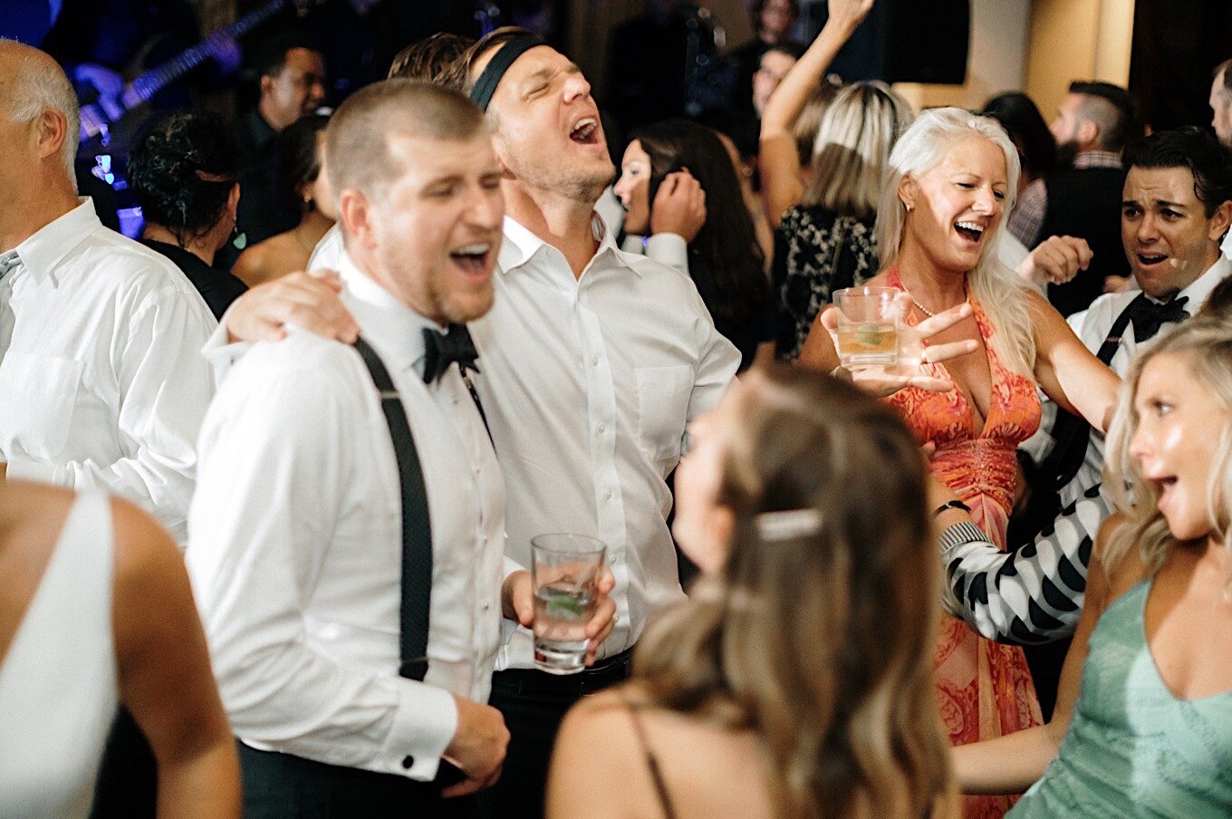 31_gabriel-wedding-sneakpeek-37.jpg