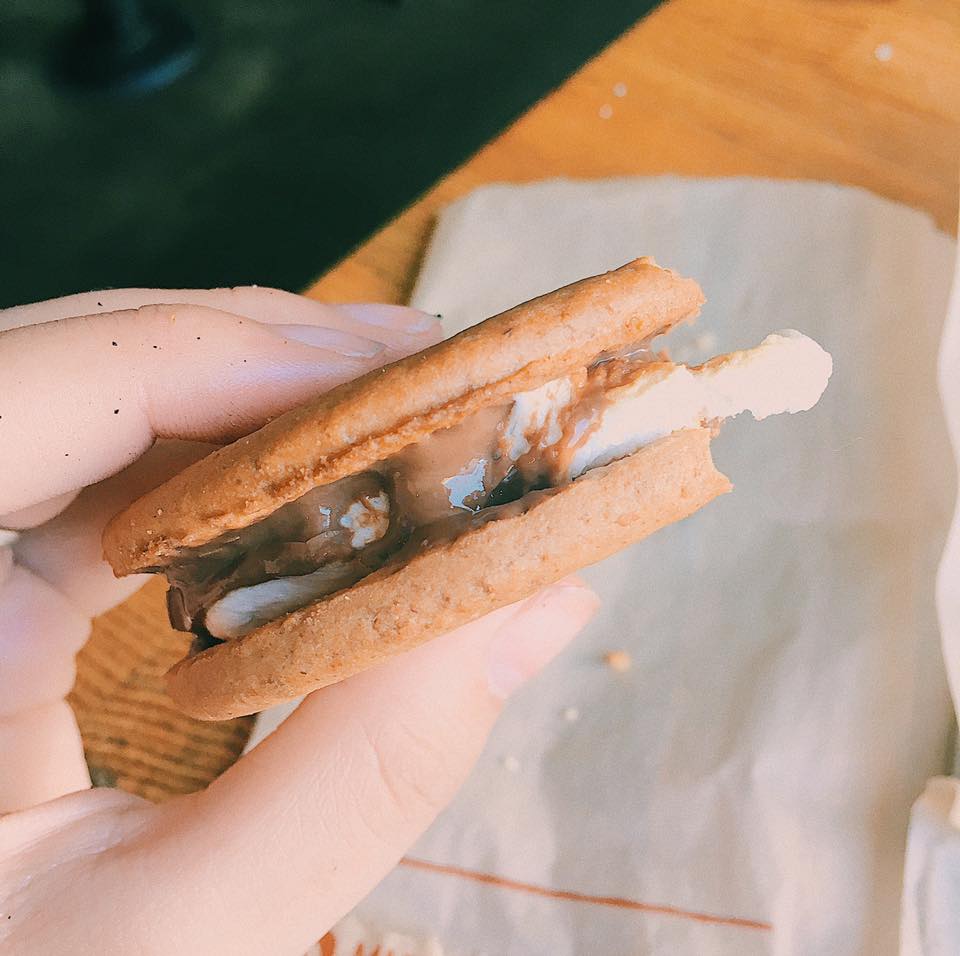 Okay so this is still from Blaze Pizza but hello! A s'more pie!! Perfect end to a perfect pizza. 