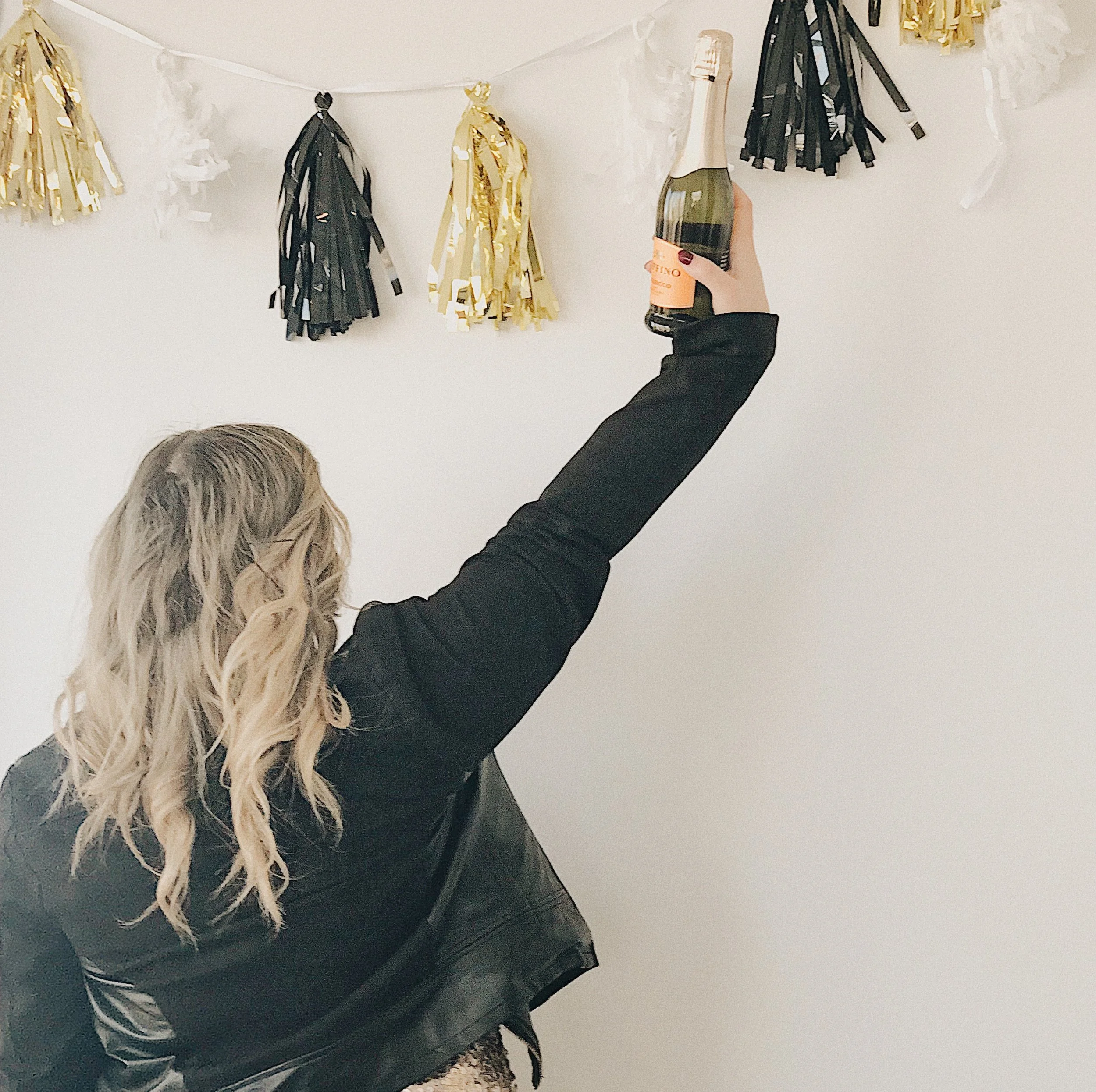 New Year's Eve Party (+Oreo Truffle Recipe) 