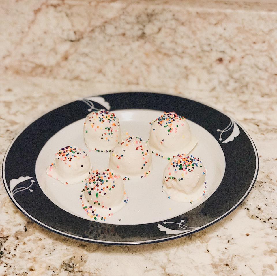 20-something Can Do: Animal Cracker Truffles 