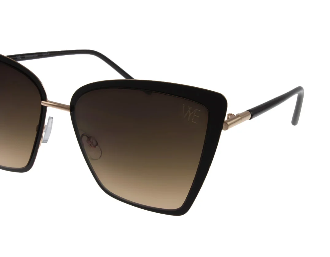 WEEKENDER-BLK-ZOOM.jpg