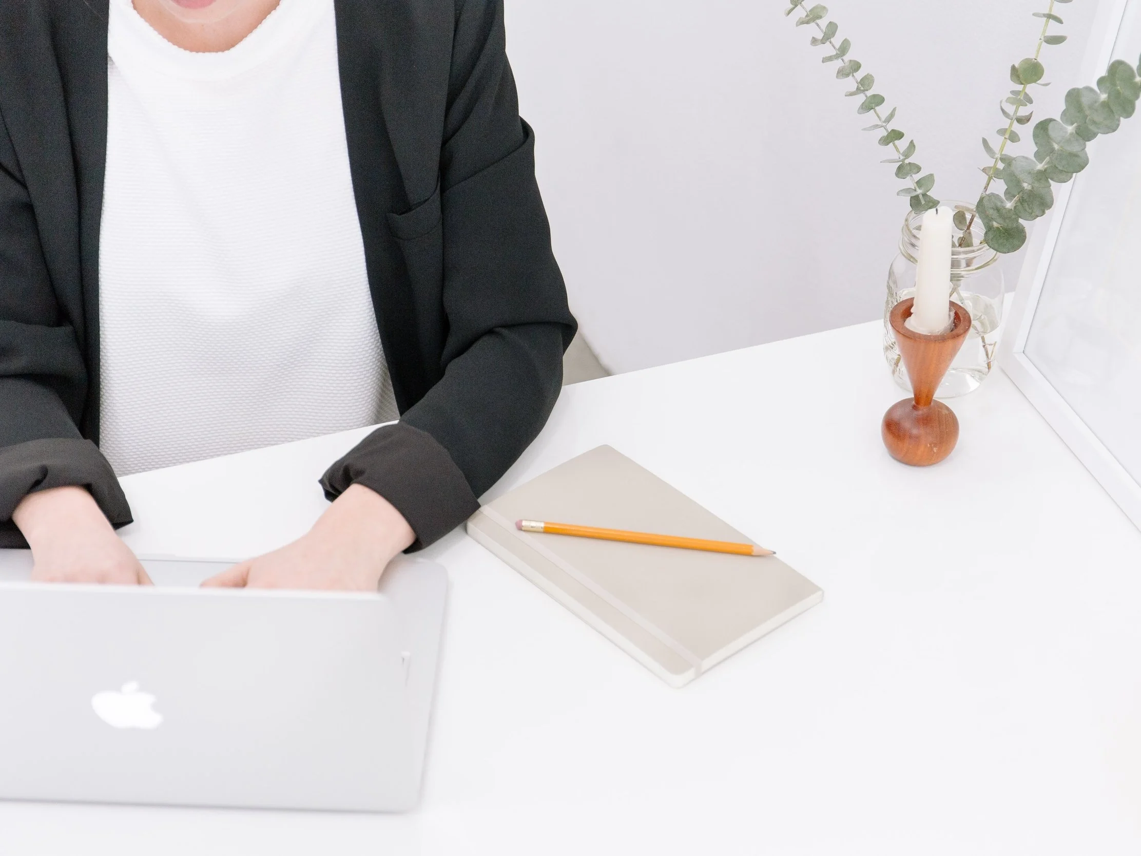 bench-accounting-49026.jpg
