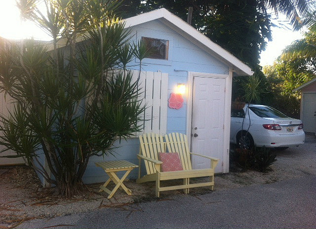 Mi casa y carro.
