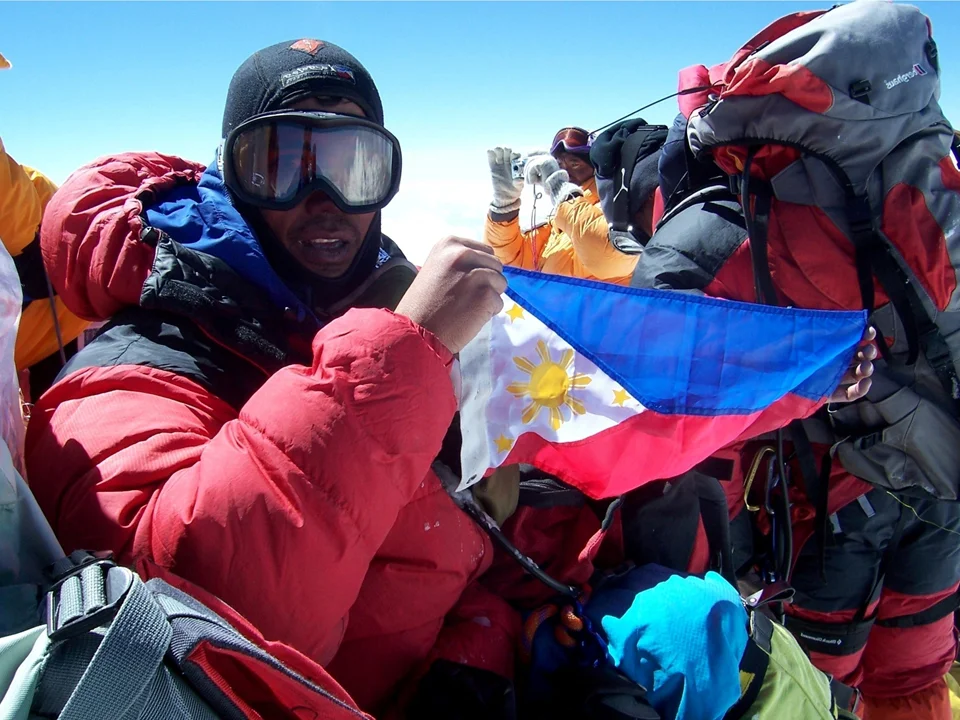 A Brown Face on Everest: Filipino Climber Regie Pablo Defies the Norms