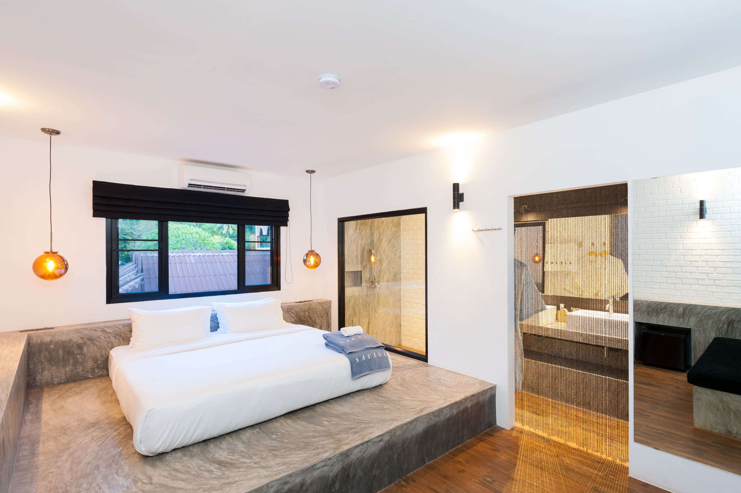 Koh Tao Hostel Private Suite Rooms - Savage Hostel