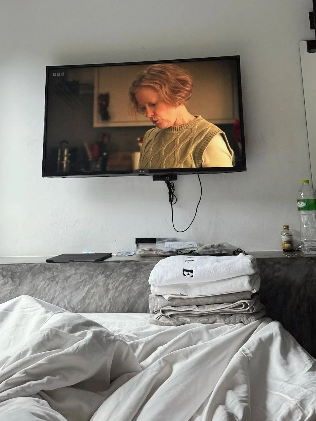 Enjoy a comfy stay surrounded by lush greenery 🌿🏡✨🍃☀️&rdquo;