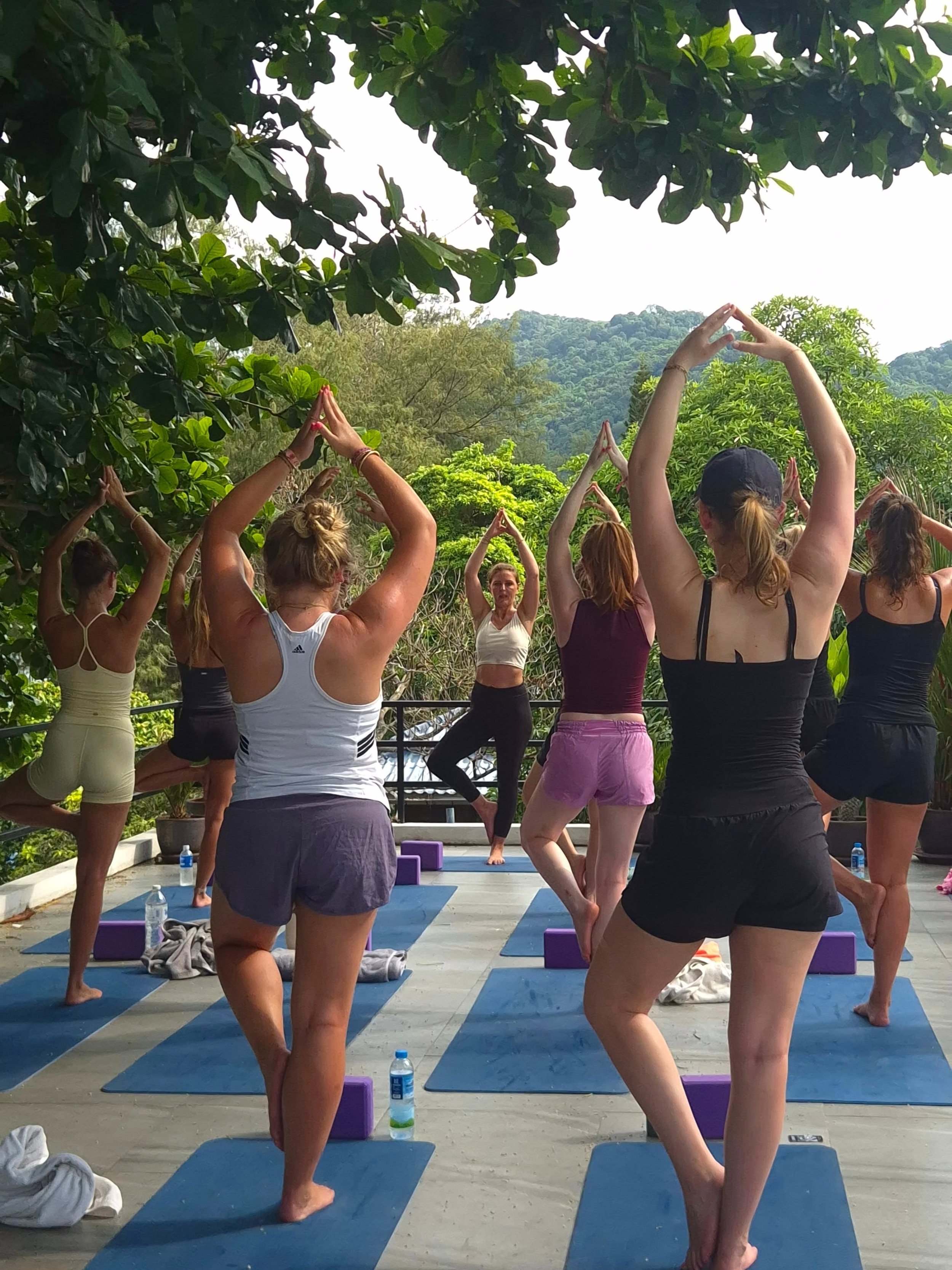 Slow mornings, ocean air &amp; rooftop yoga above Koh Tao 🌿☀️

One of our favourite ways to start the day at Savage...
Moving, stretching &amp; taking in the island views together before the adventures begin.

From peaceful mornings on the rooftop t