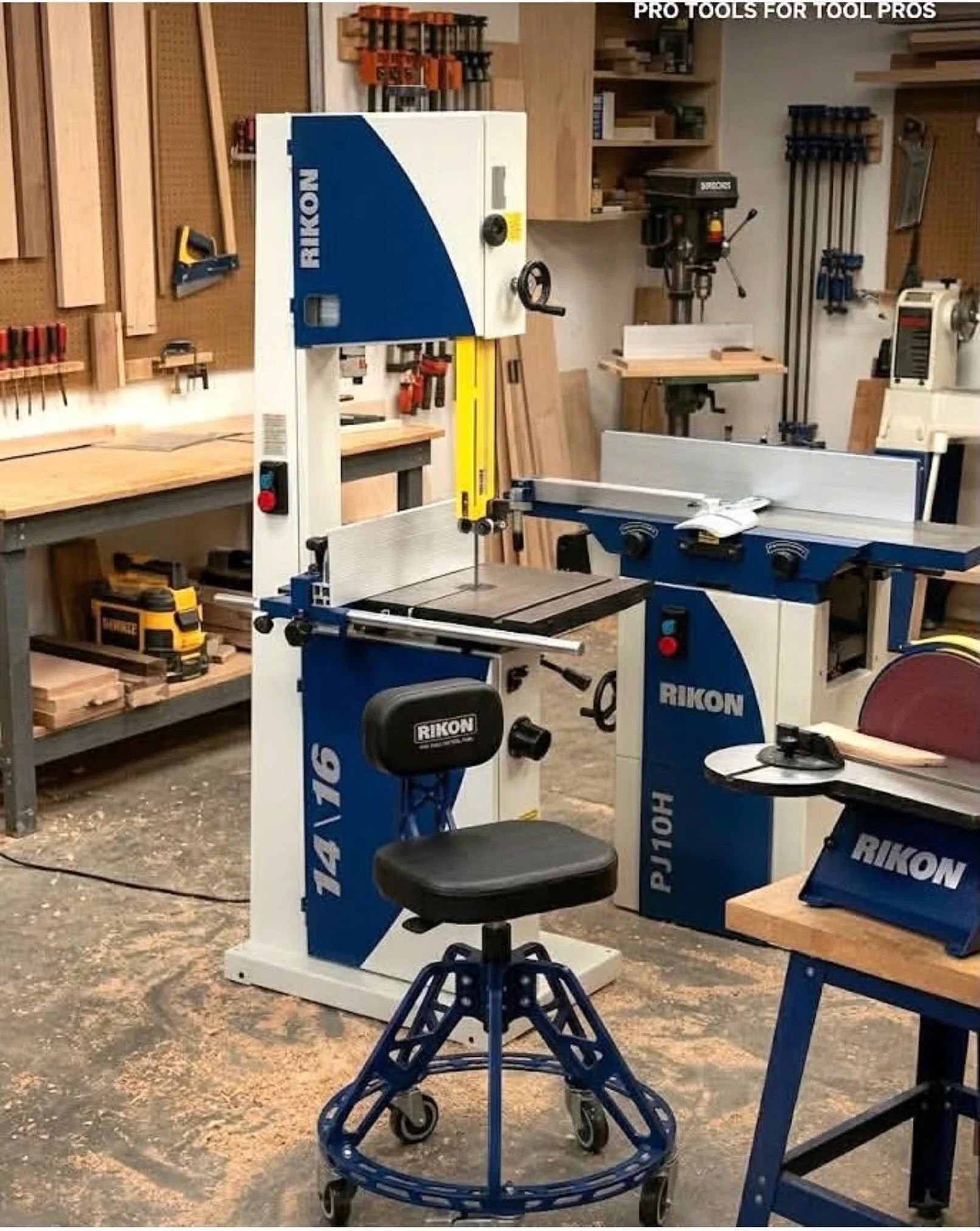 NEW @rikon_powertools Heavy-duty rolling shop chair w/ backrest, now available @marksmachinery.  Come by and check it out along with the brand new low rolling shop stool. Come by and check out our full line of Rikon tools @marksmachinery 2210 Towson 