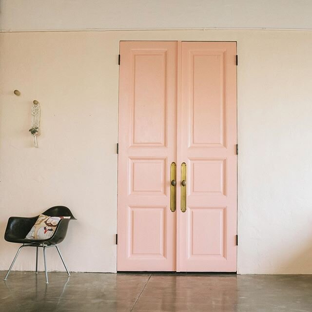 The big french doors at my studio @musestudiocity just got themselves a new paint job in the most delicious peachy pink color.