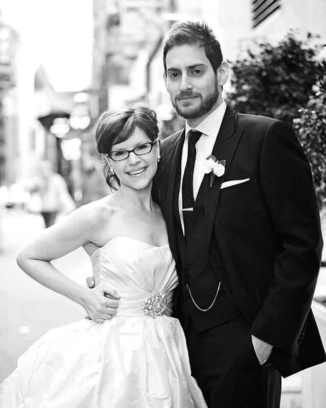 Happiest anniversary to @lisaloeb &amp; @roeyhz. 11 years sure have flown by. When I get home to LaLaLand, we must celebrate with lots of cake! xo