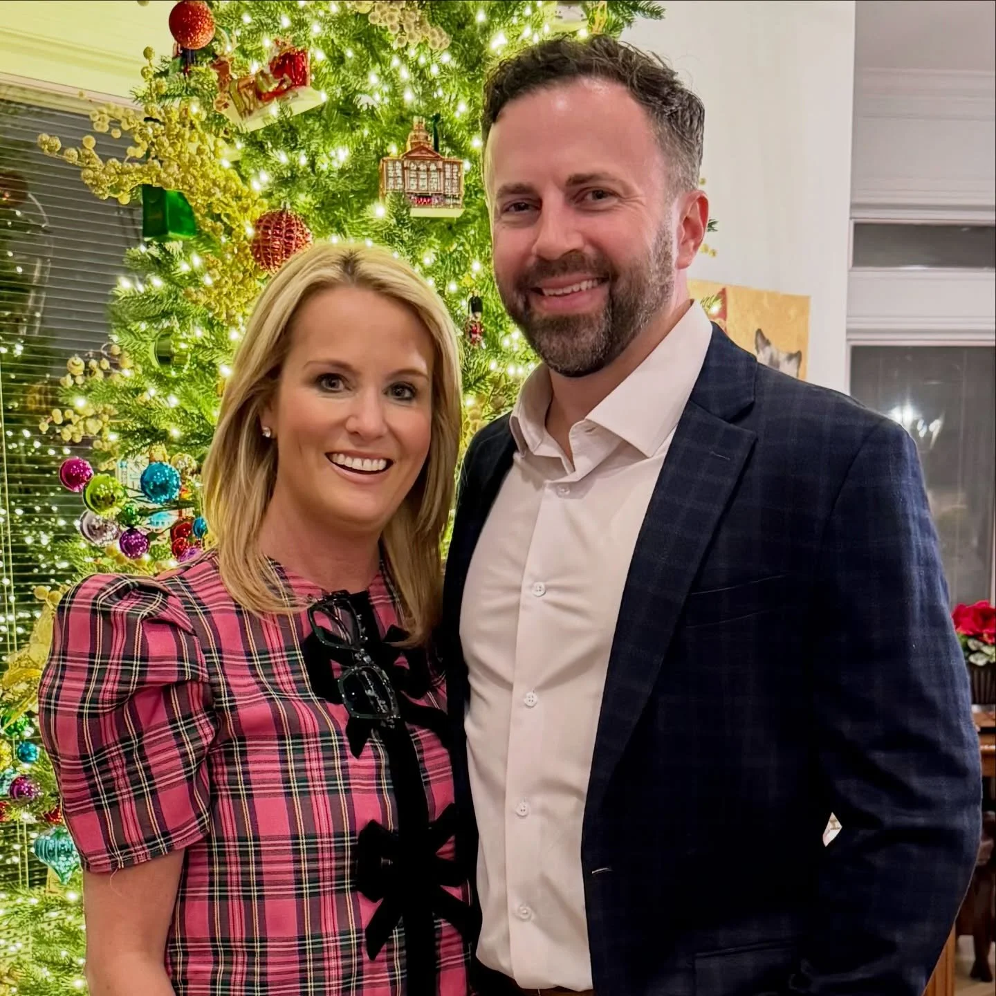 As we close out 2025, We are grateful for every client who trusted us to help create spaces that matter, every collector who found a piece that spoke to them, and every conversation that turned into something meaningful.
This year brought new paintin