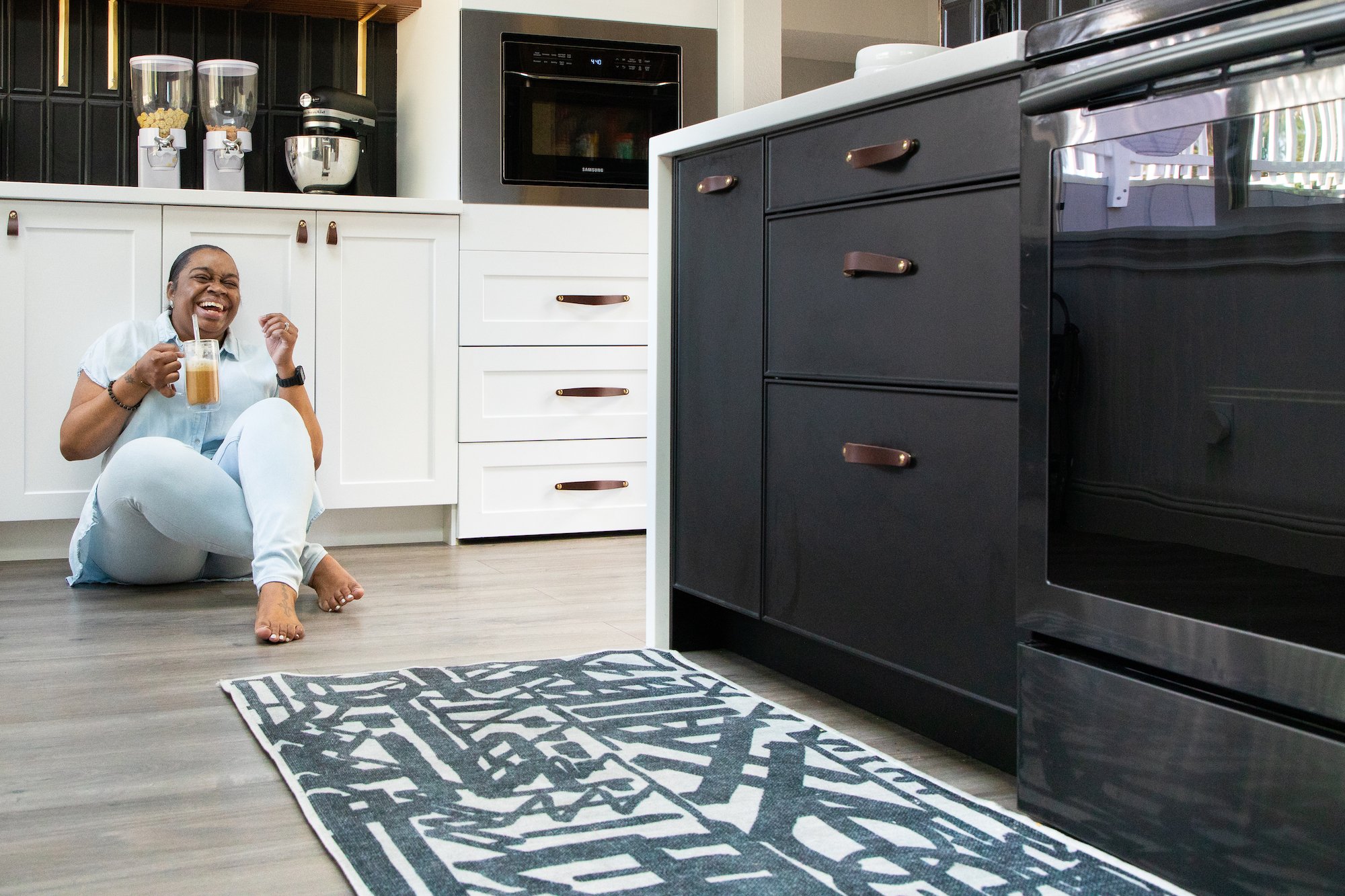3 Reasons Why You Need a Beverage Station At Your Next BBQ — GEORGETTE  MARISE INTERIORS