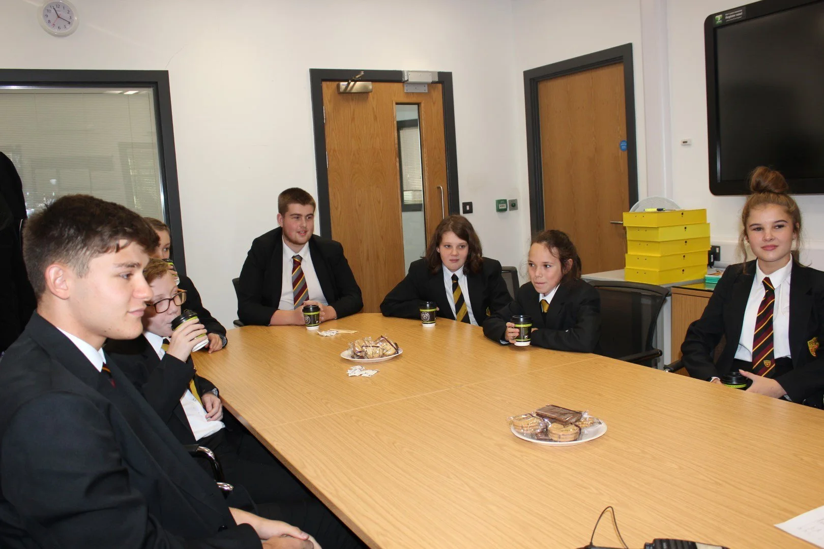 Pupils celebrating fortnightly 'hot chocolate Friday' with the Headteacher. Da iawn to all of them. Keep up the good work and the fantastic attitude to learning!