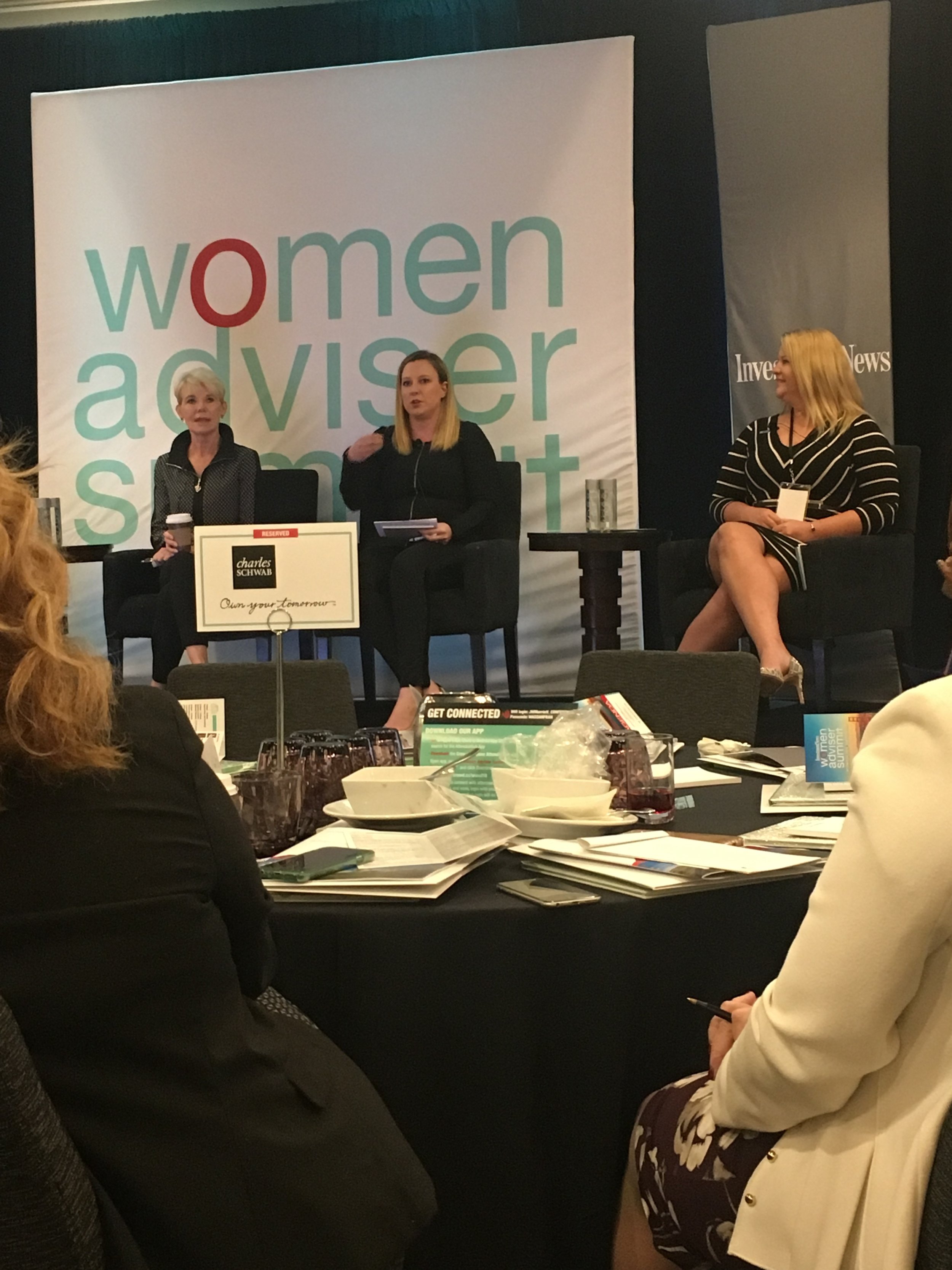  Cofounder of The W Source™ Hannah Buschbom (center) discussing business growth strategies with Joni Youngwirth (left) and Kristi Straw (right) at the InvestmentNews Women Adviser Summit in San Francisco, CA. 