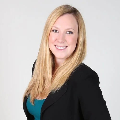 Hannah Buschbom | Wealth Advisor &amp; Co-Founder of The W Source