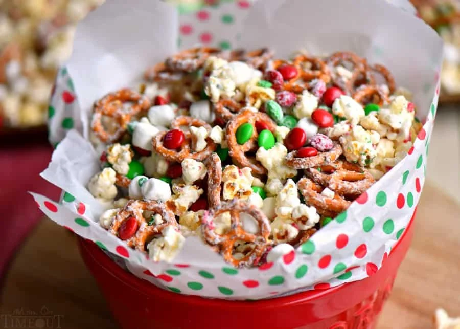 snow-day-snack-mix-wide.jpg