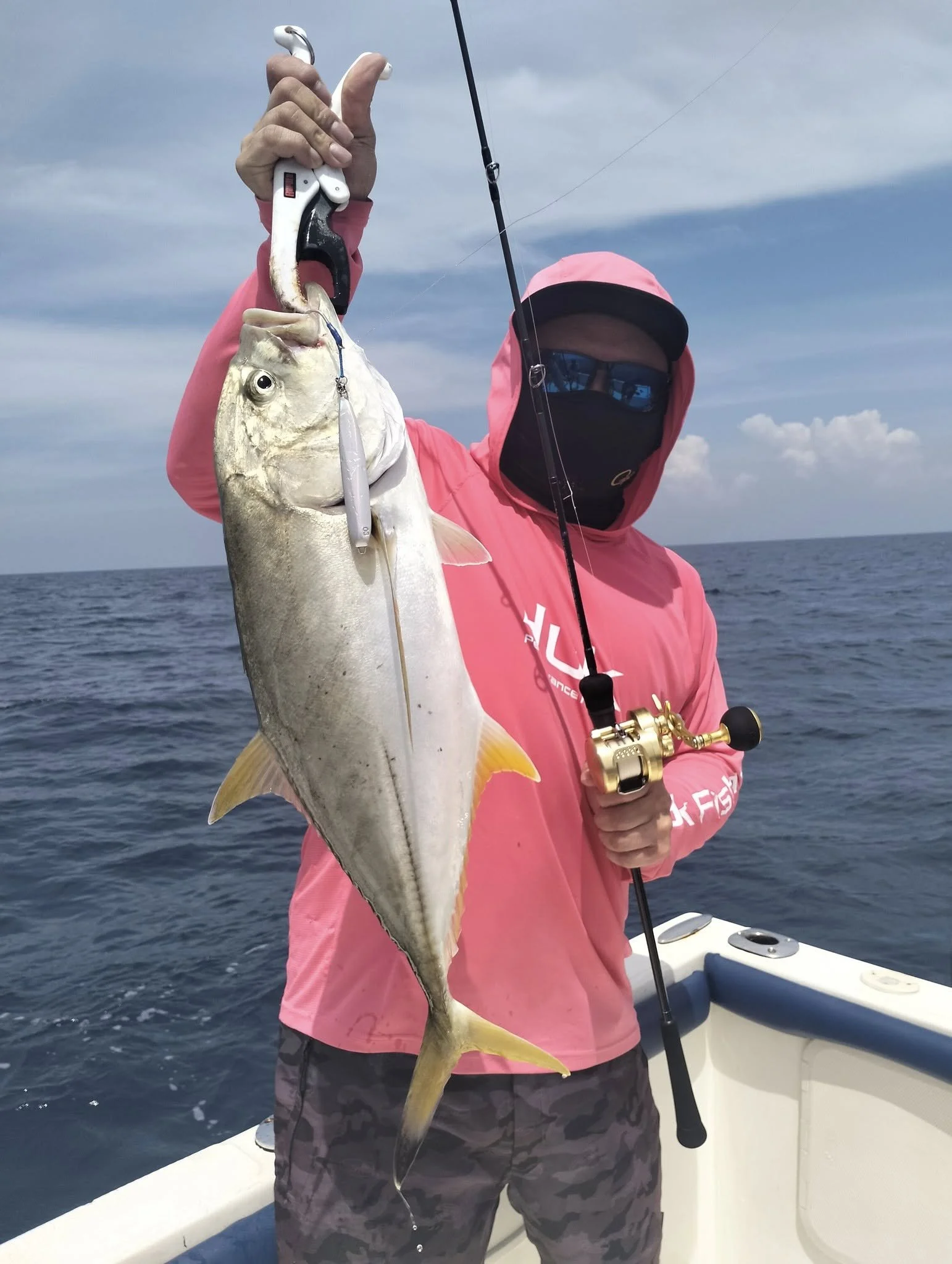 Blacktip trevally jigging sri lanka.jpg