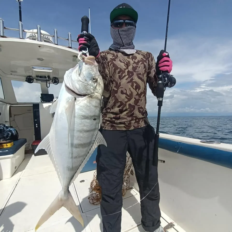 Golden trevally sri lanka jigging.jpg