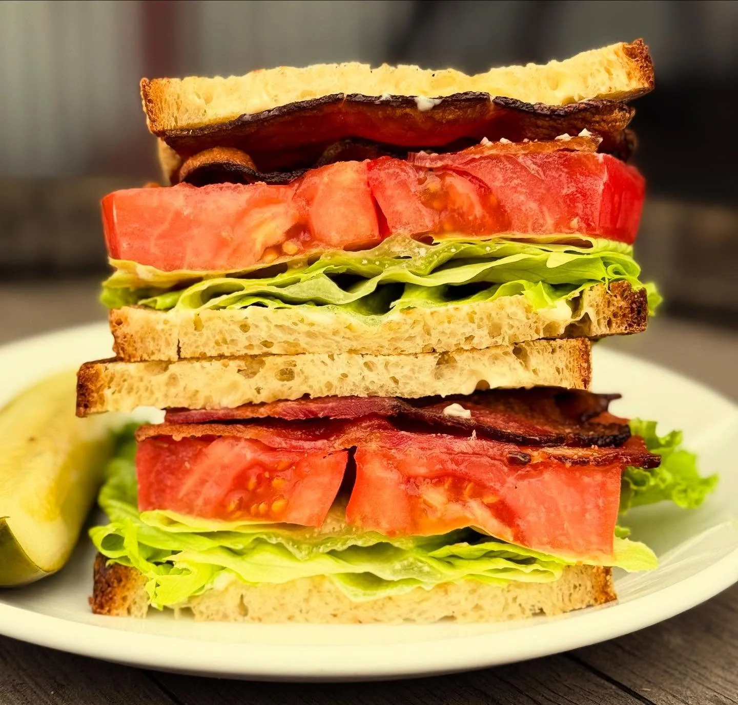 Our BLT with @hoodriverupickorganic Heirloom Tomatoes will only be around for a few more weeks. Make sure to get your fill before they are done for the season. We also have our Caprese sandwich and the BLT salad! Fall is almost here!!

#blt #lunchtim