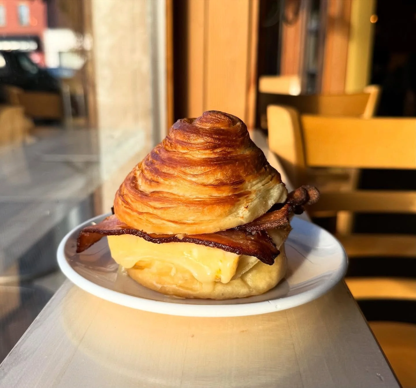 Croissant breakfast sandwiches are here!! Perfect for these chilly mornings.🥐

#bakery #bakedgoods #croissants #breakfast #breakfastsandwich #frittata #breakfastofchampions #croissant #croissantlover #hungryeyes #hungry #wakeandbake #pnw #pinestreet