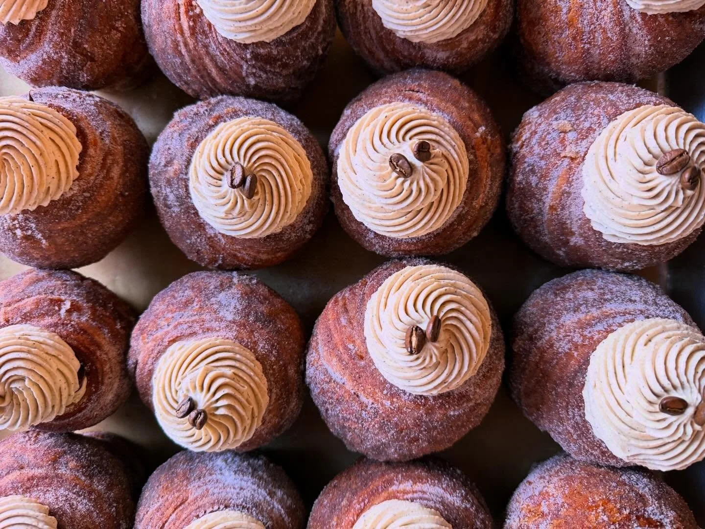 Tiramisu Cruffin! Filled with espresso mascarpone whipped cream, chocolate ganache and rolled in an espresso sugar. Once you try one, you&rsquo;ll be back for another!!☕️🥐

#cruffin #croissant #pastry #pastries #hoodriver