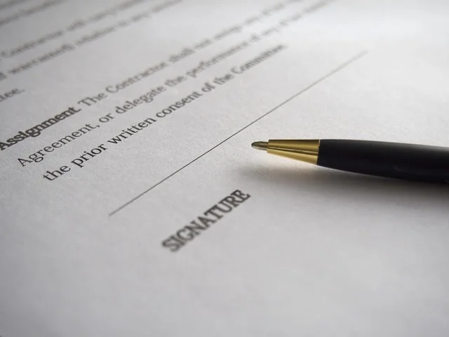signature-962364_640.jpg