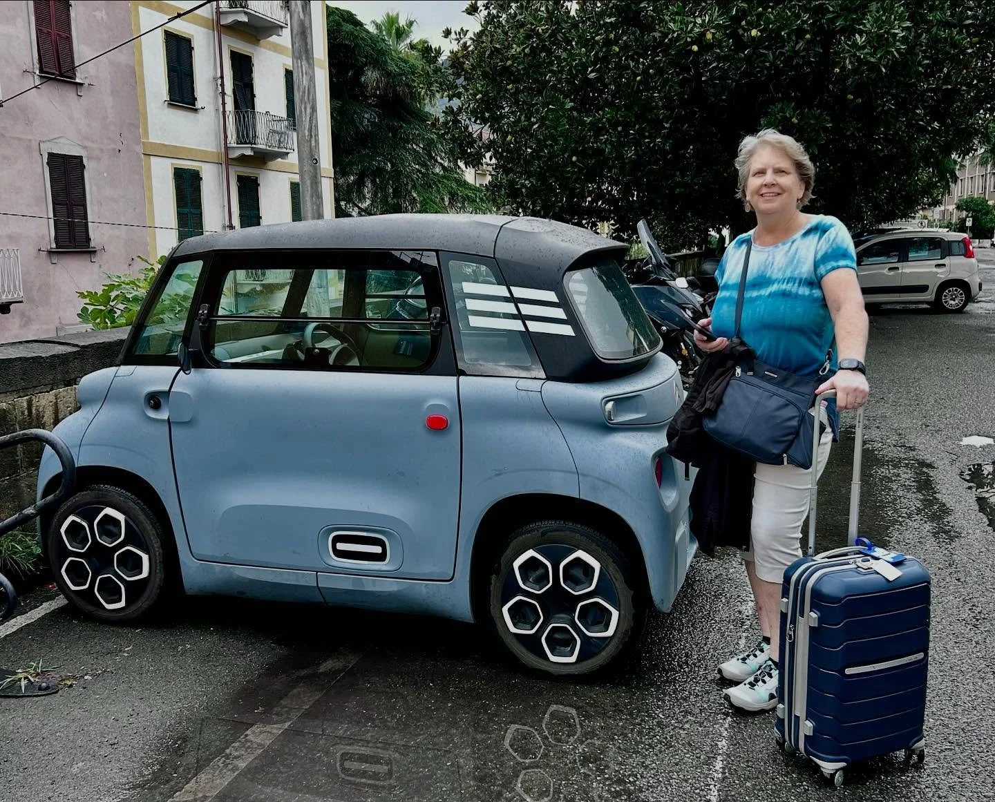 Sue&rsquo;s recruiting Sparky Junior in LaSpezia, Italy! But will an iMac fit? #techtravel #SparkyII #cartech