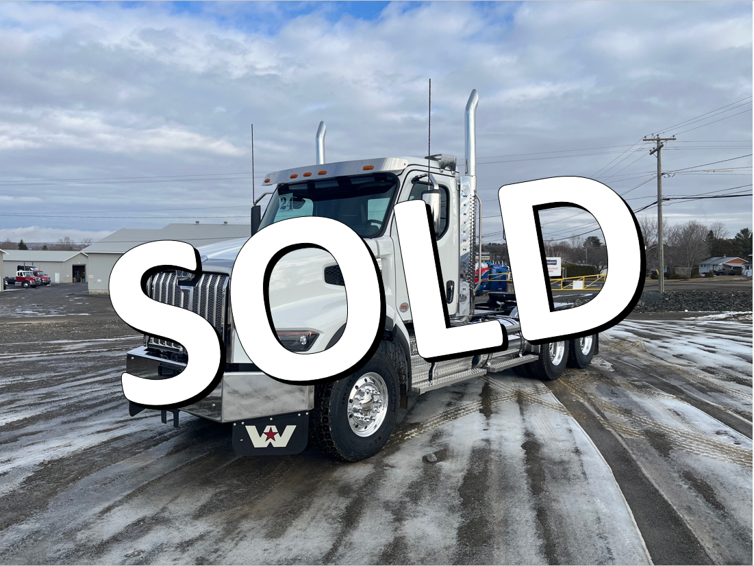 2026 White 49X Daycab.PNG