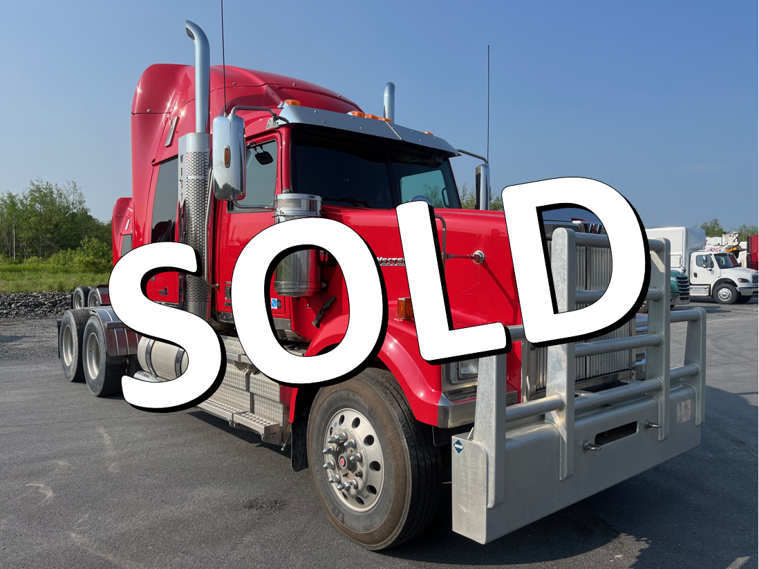 2021 WESTERN STAR 4900SF