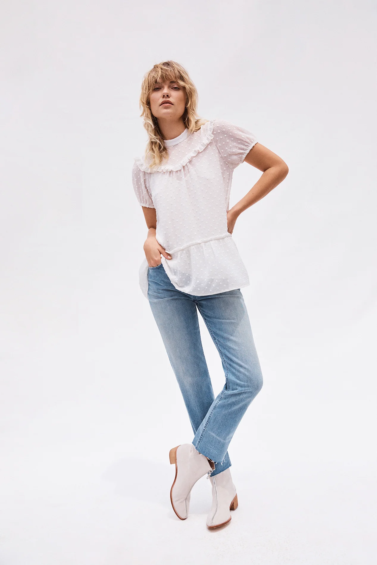 ANTHROPOLOGIE_SEP17_DENIMFIT_05_THE_BOYFRIEND_0038_post_JR.jpg